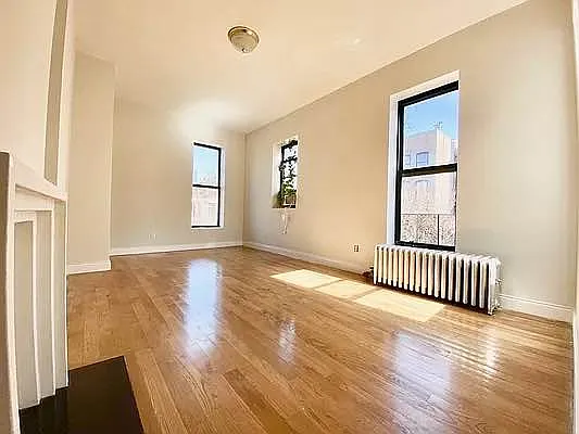 Rented by J PRESTON AND ASSOCIATES INC | media 17