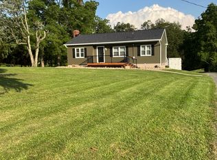 275 Freeman Rd, Irwin, PA 15642