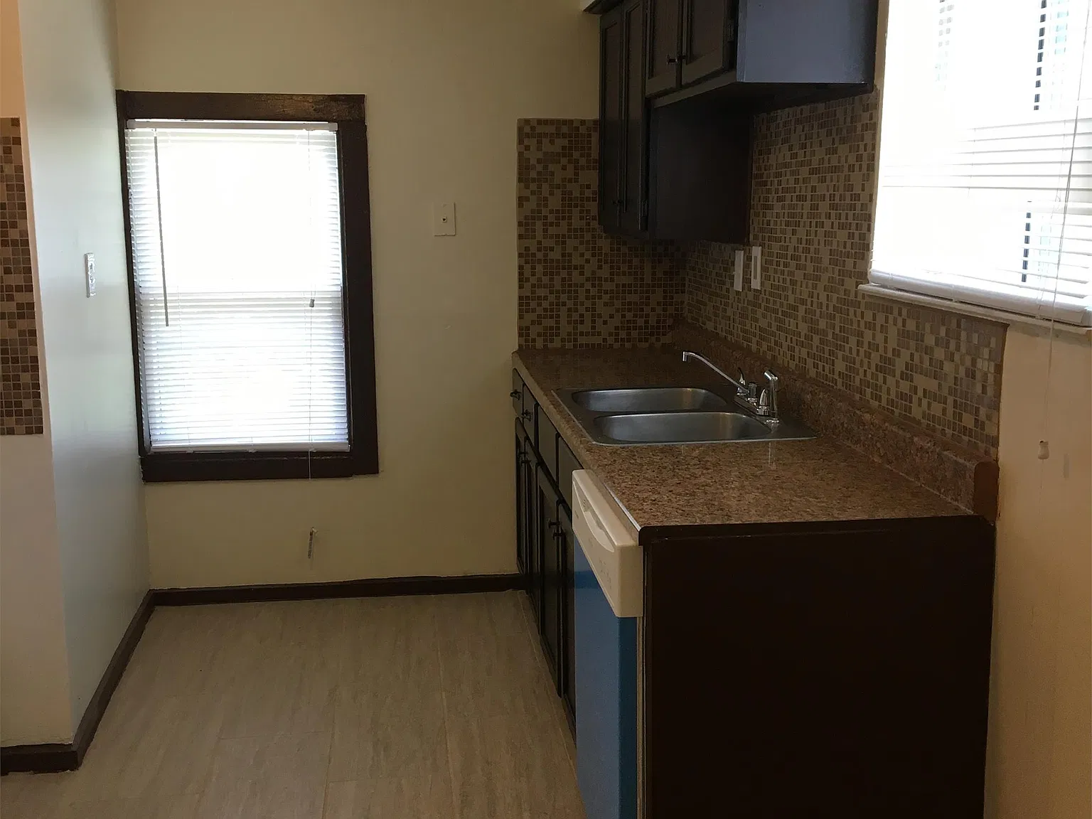 708 Highland St - 2 — Photo 2