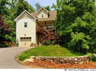 565A Sand Hill Rd, Asheville, NC 28806