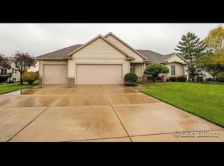 1572 Lakeside Dr, Hudsonville, MI 49426