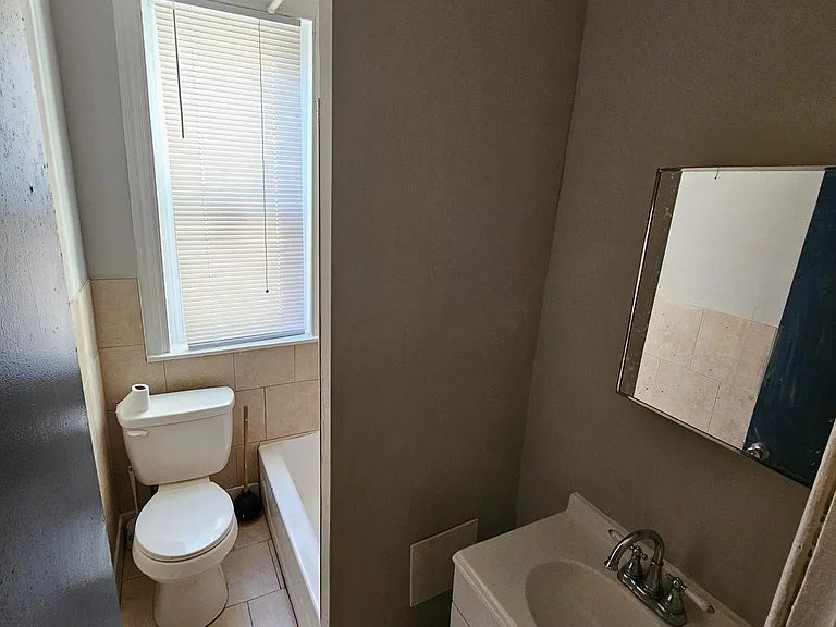 3046 Clifford St — Photo 31