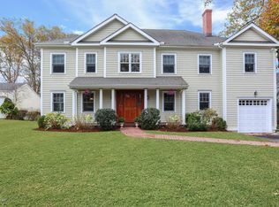 38 N Ridge Rd, Old Greenwich, CT 06870