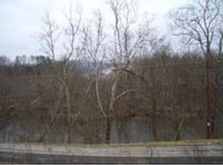 1463 Riverside Rd, Bluff City, TN 37618