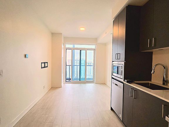 3rd image of 30 Upper Mall Way #A1606