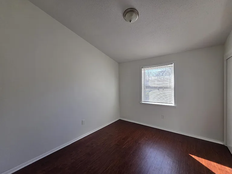4638 Appleville St — Photo 9