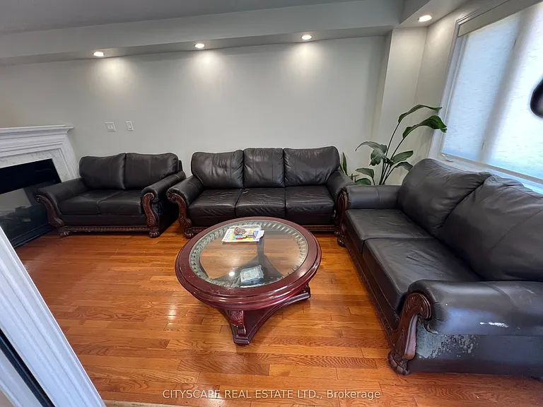 637 Dolly Bird Ln — Photo 10