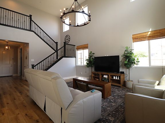 3rd image of 4533 Gusto Ct