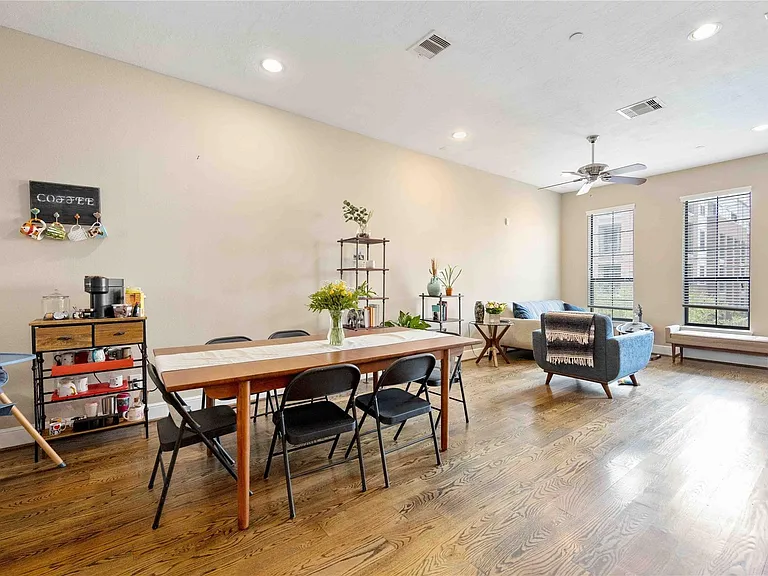 2110 Shearn St #12 — Photo 5