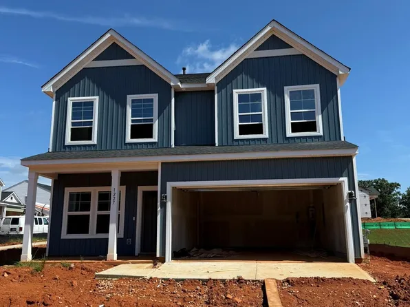 1227 Bansal Dr, Charlotte, NC 28215
