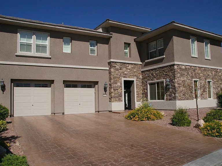 8225 Broad Peak Dr — Photo 1