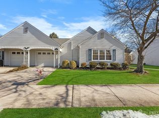 585 Old Nassau Rd #B, Monroe Township, NJ 08831