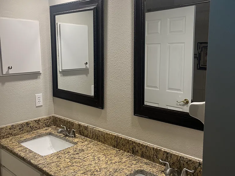 2052 Windwood Ln — Photo 11