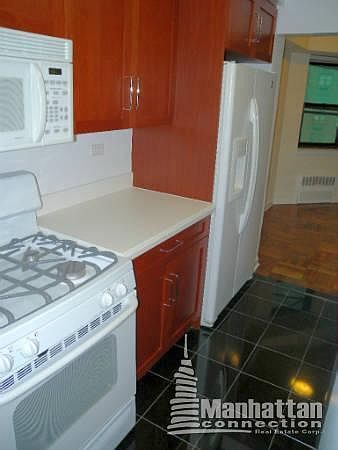 1st image of 400 E 71st St APT 18e