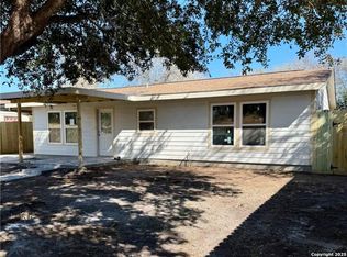 1400 N Hackberry St, Beeville, TX 78102