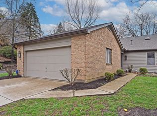 39 Rolling Hills Ct, Cincinnati, OH 45215