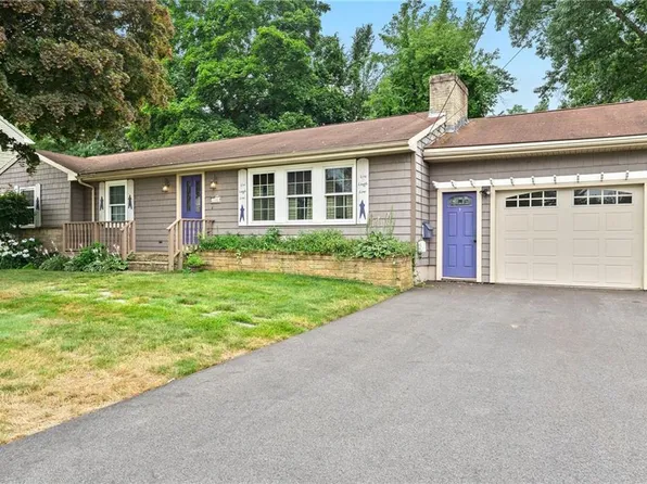 132 Avenue B, Woonsocket, RI 02895