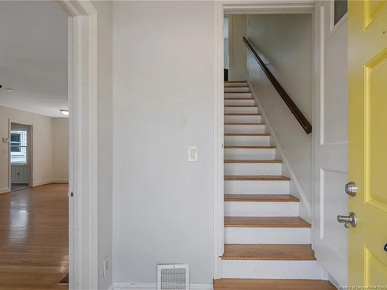 415 Vista Dr — Photo 26