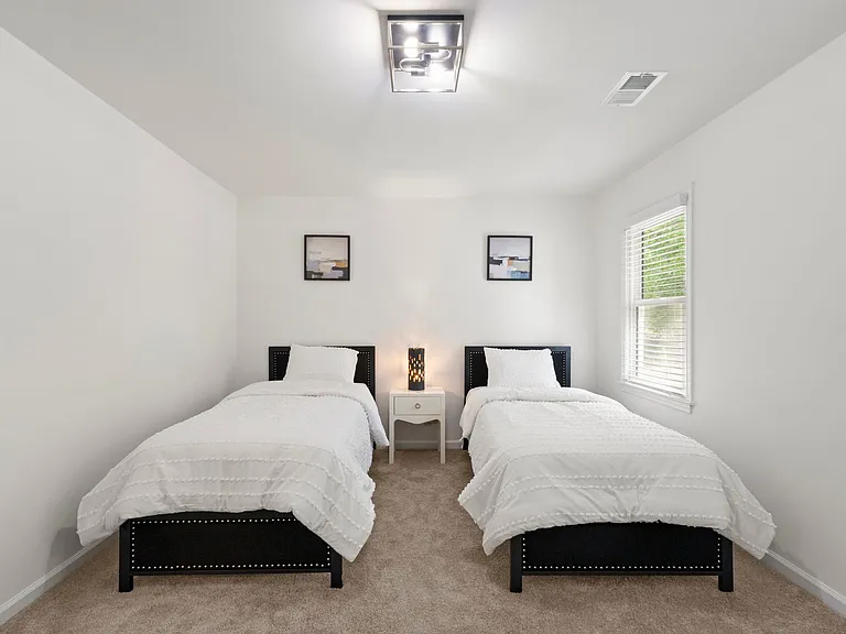 5044 Waterford Dr SW — Photo 18