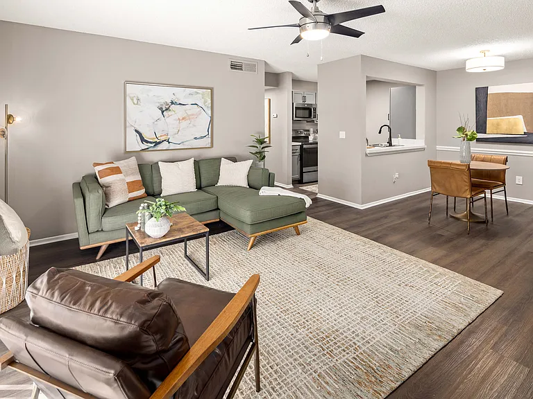 The Magnolia Apartments — Photo 32