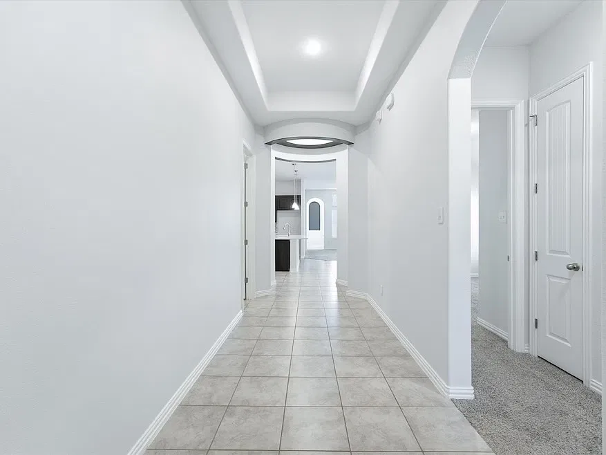 4 bed, 2189 sqft, $2,500 — Photo 4