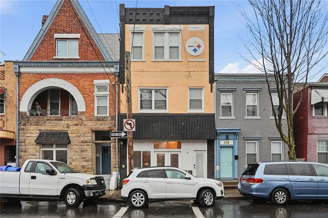 3 bed, 2.5 bath, $2,250 — Photo 1