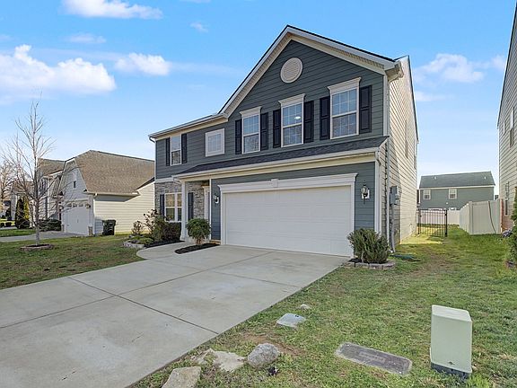 2nd image of 2815 Leatherwood Dr