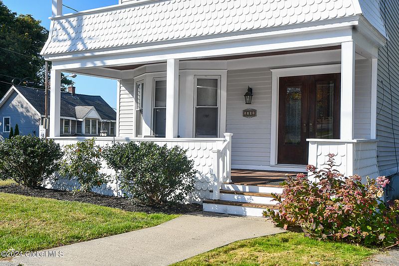 3rd image of 1701 2nd Street