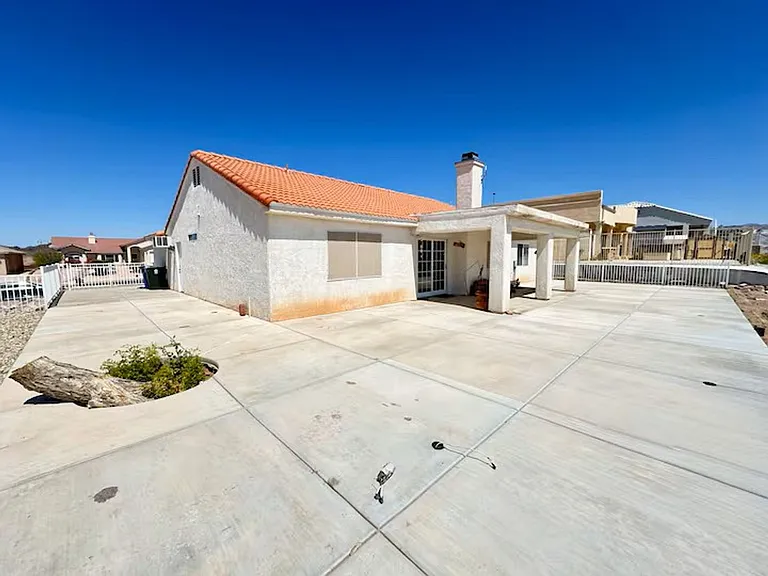2576 McCormick Blvd — Photo 15