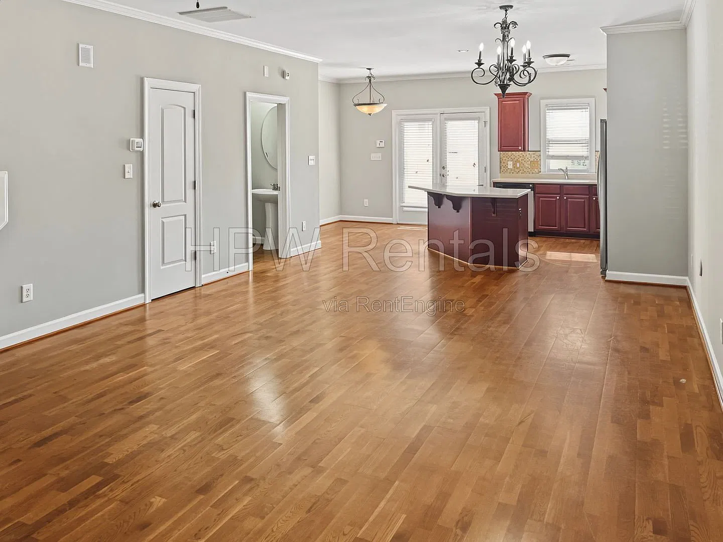 3 bed, 2.5 bath, 1440 sqft, $1,900 — Photo 4