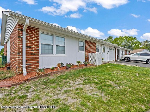 5th image of 1205B Shetland Drive