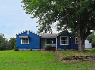 1810 N 233rd Rd, Mounds, OK 74047