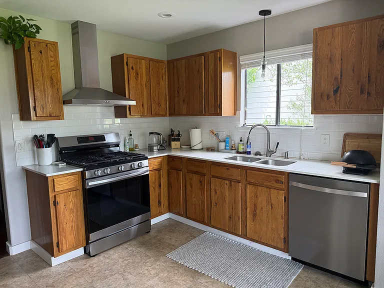 7806 Doncaster Dr — Photo 7