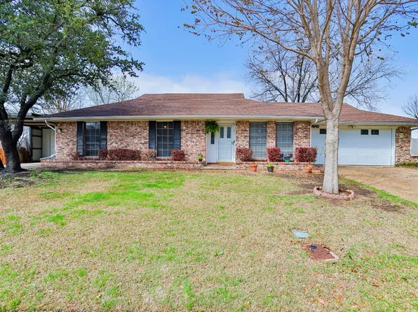 2890 Elsinor Dr, Fort Worth, TX 76116