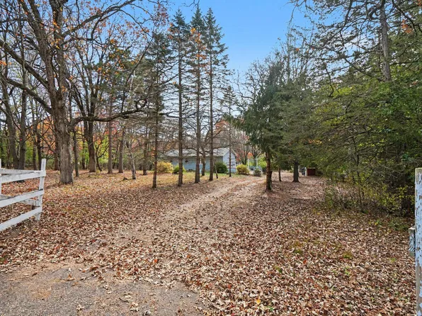 630 206th Ave NW, Oak Grove, MN 55011
