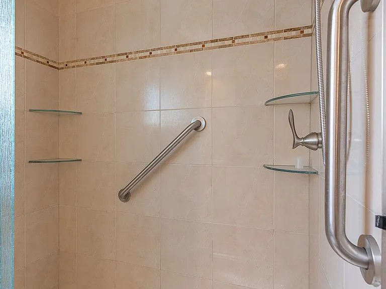 8465 W Berwyn Ave #1 — Photo 25