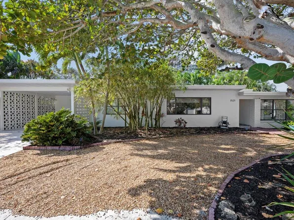 1521 N M Street, Lake Worth Beach, FL 33460