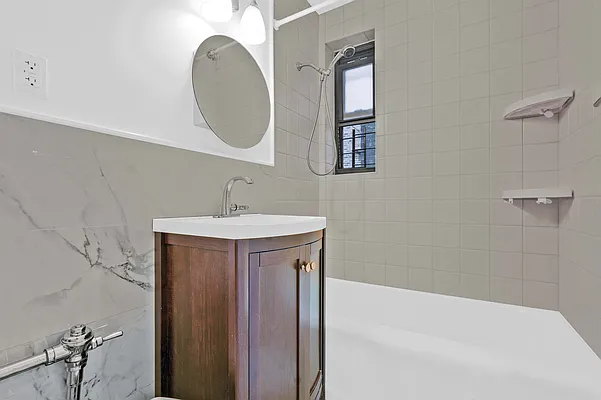 Sold by Mitra Hakimi Realty Group, LLC | media 19