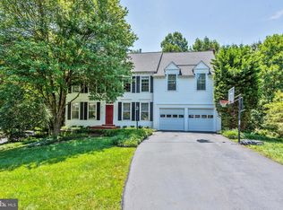12105 Darnley Rd, Woodbridge, VA 22192