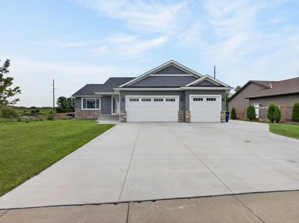 11411 Latham Ln, Chisago City, MN 55013