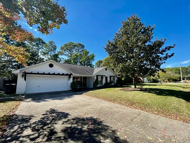 1315 Forest Shore Dr — Photo 23