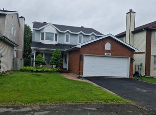1040 Karsh Dr, Ottawa, ON K1G4M9
