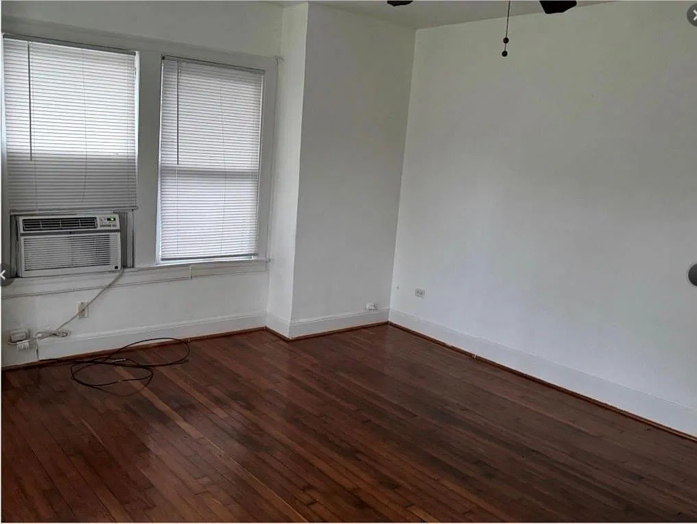 3 bed, 1.0 bath, $1,450 — Photo 2