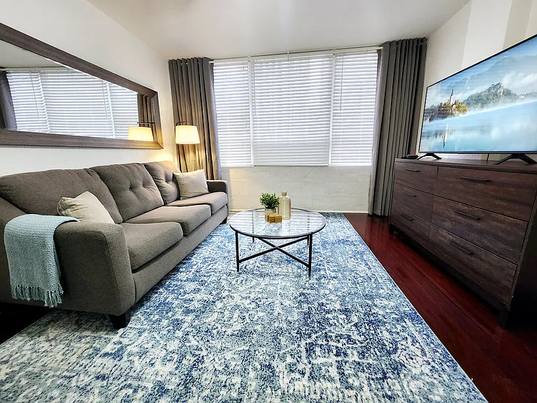 1800 Lavaca St #102 — Photo 1