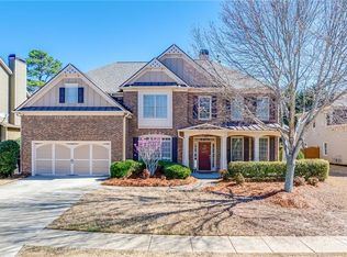 1573 Country Wood Dr, Hoschton, GA 30548