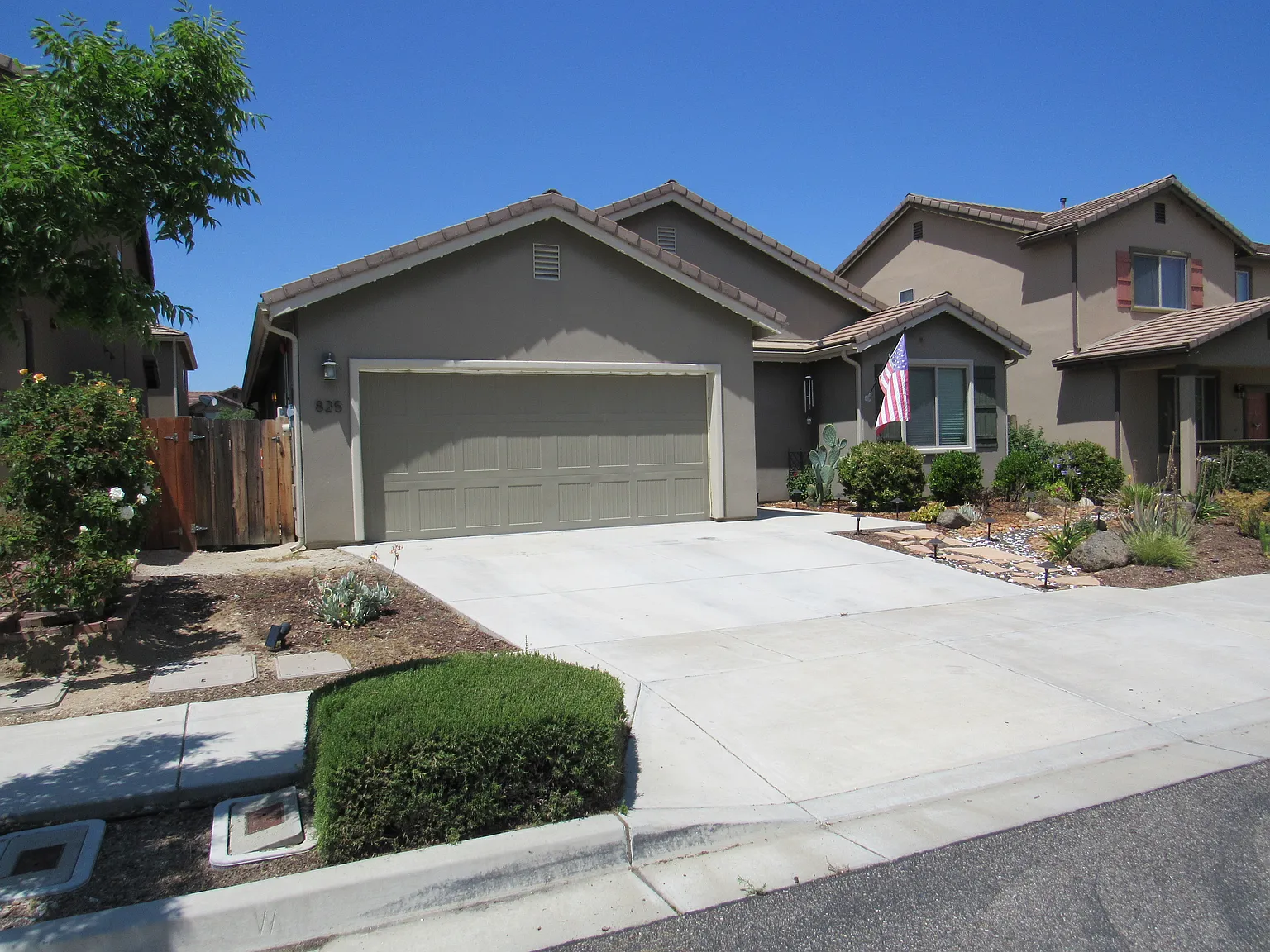 825 Avenida Vis — Photo 3
