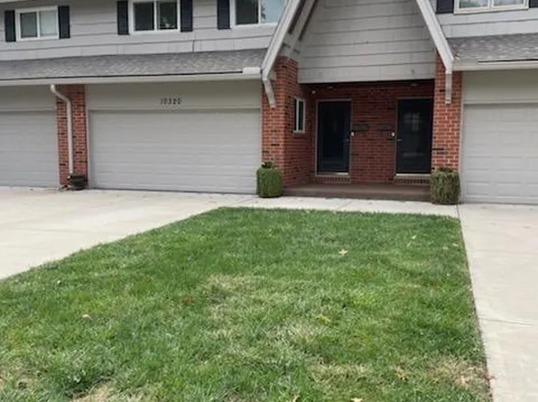 10320 Ash St, Overland Park, KS 66207