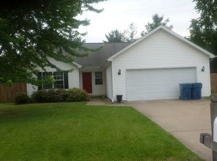 4954 W Doris Dr, Kankakee, IL 60901