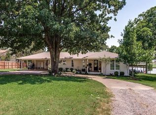 113 Chippewa Cv, Lake Kiowa, TX 76240