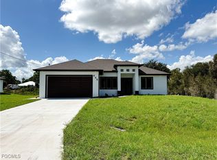 846 Andover Ave S, Lehigh Acres, FL 33974